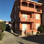 In With Balcony, Air Conditioning, Wifi Apartament Sukošan