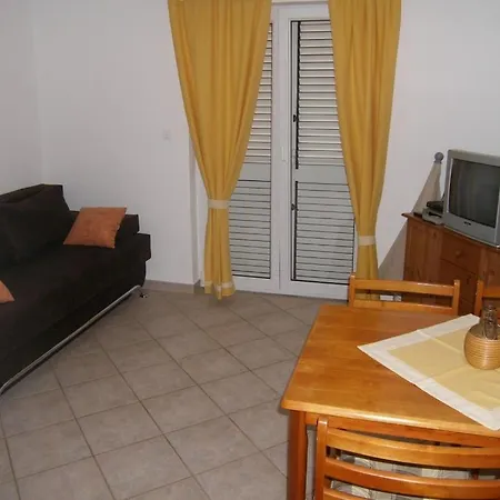 In With Balcony, Air Conditioning, Wifi Apartament