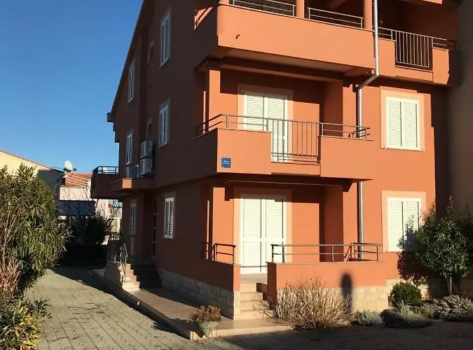 In With Balcony, Air Conditioning, Wifi Appartamento Sukošan