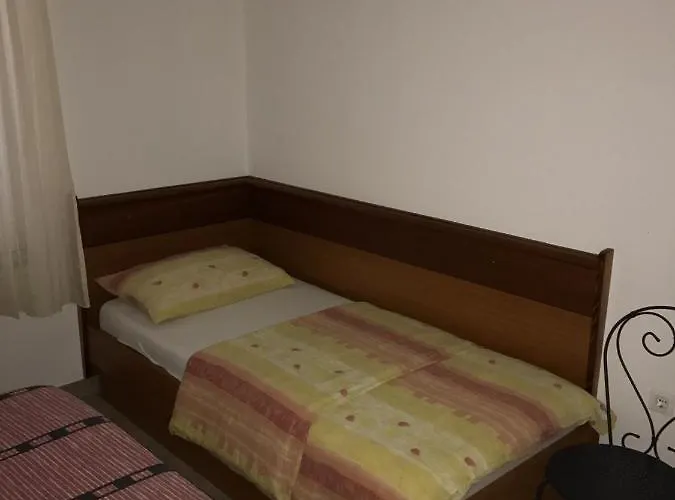 In With Balcony, Air Conditioning, Wifi Appartamento Sukošan